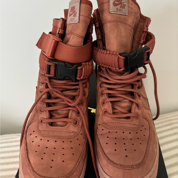 Nike SF Air Force 1 High Dusty Peach Mens Sneakers Sporty Shoes  US Size 8 - Picture 4 of 5